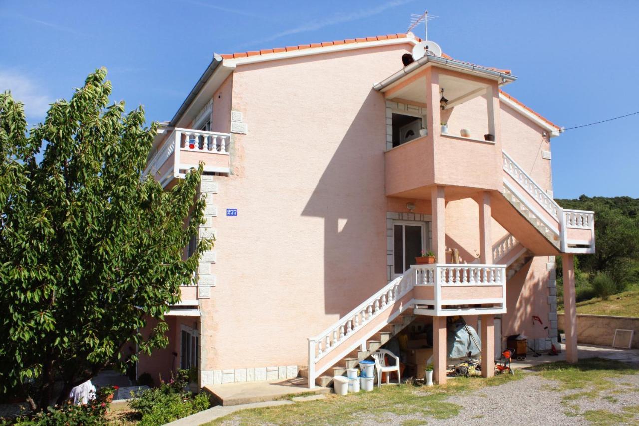 Apartments With A Parking Space Kampor, Rab - 5029 Exterior foto